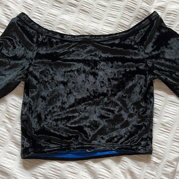 Scoop neck velour top - Picture 5 of 5